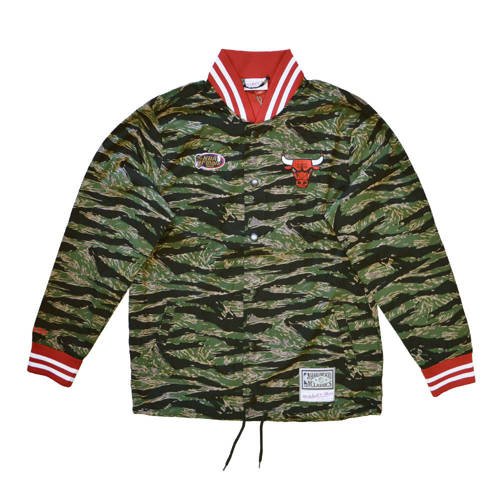 Mitchell & Ness NBA Chicago Bulls Tiger Camo Jacket - BFJKBW19095-CBUCAMO