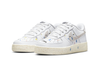 Damskie Buty sportowe Nike Air Force 1 LOW LV8 3 GS białe - DJ2598-100