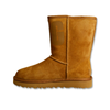 Buty damskie śniegowce wysokie UGG W Classic Short Ugg Rubber Logo - 1108230-CHE