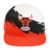 Czapka z daszkiem Mitchell & Ness NBA Paintbrush HWC Chicago Bulls - HHSS2977-CBUYYPPPWHRD