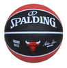 Piłka do koszykówki Spalding Teamball Chicago Bulls NBA na zewnątrz